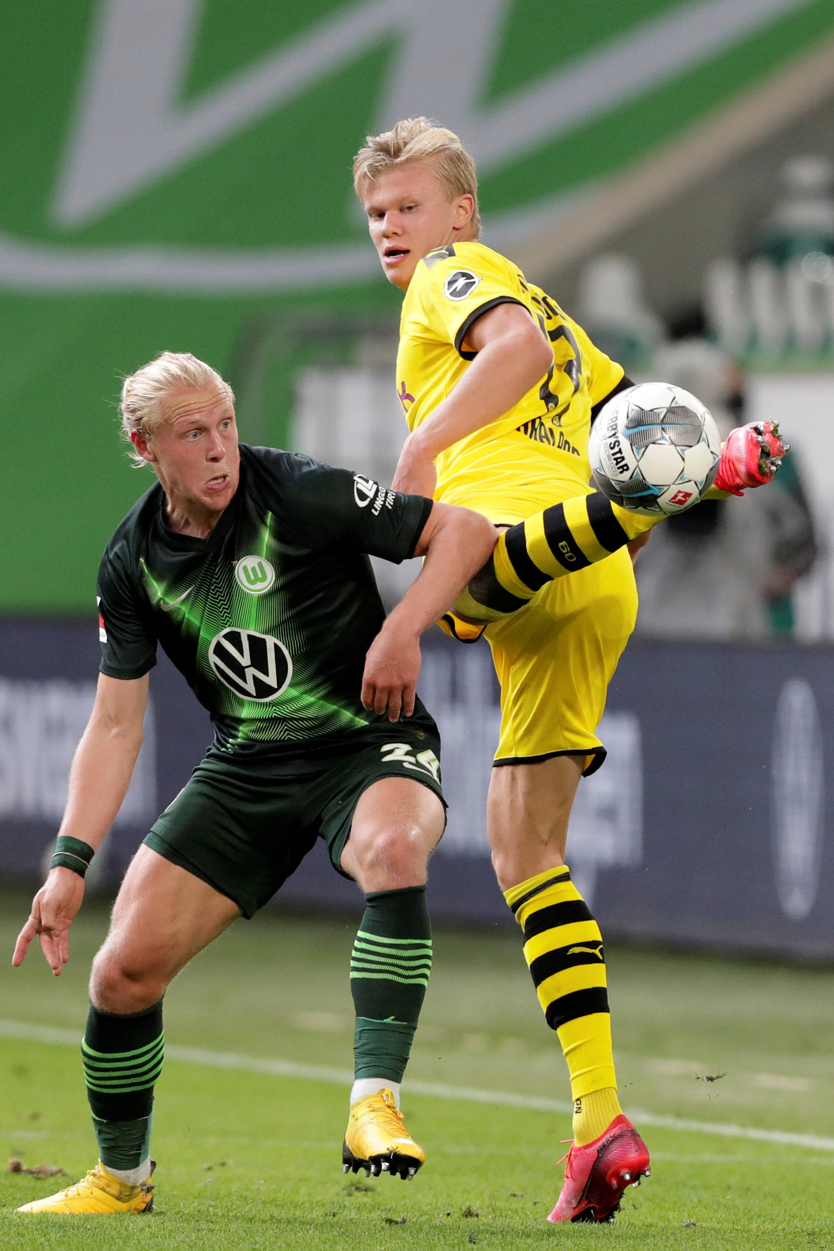 现击败了英 现击败了英