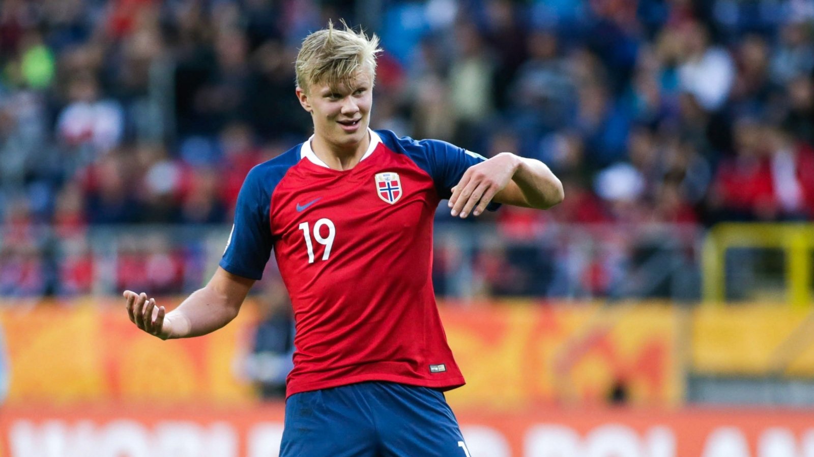 英雄联盟世界赛：MKOI请神UZI二比一淘汰FNC