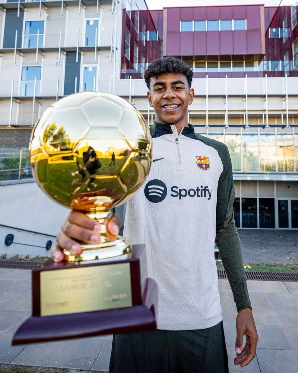 非洲杯-B·图雷绝杀 科特迪瓦3-2加蓬小组第一